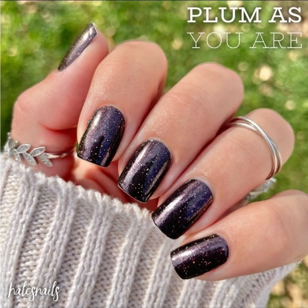 *Exclusive* Color Street: Plum As You Are | Purple Blackberry Glitter Fall Dark - Picture 8 of 15
